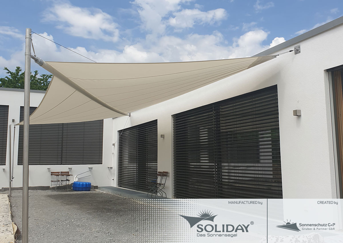 SOLIDAY_C_PROJEKT_75.1_FB | Soliday Quel type de store extérieur est le plus adapté à une terrasse très ensoleillée ? Wittenheim 0